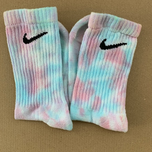 CUSTOM Nike Tie Dye Medium Shirt and Sock Bundle - Picture 3 of 15